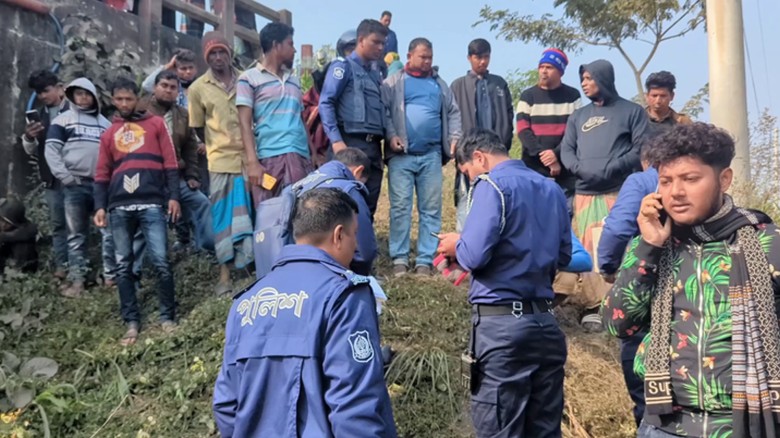 ফরিদপুরে যুবককে হাত-পা বেঁধে ও গলা কেটে হত্যা...