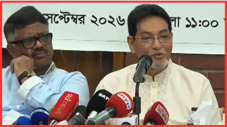 সরকারি টাকা নষ্ট হবে, তাই প্রধানমন্ত্রী মোটা ও সাদা কাপড় পরে